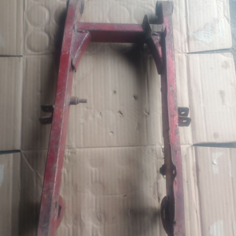 swing arm sapit udang Suzuki  rc100 rc bravo copotan original