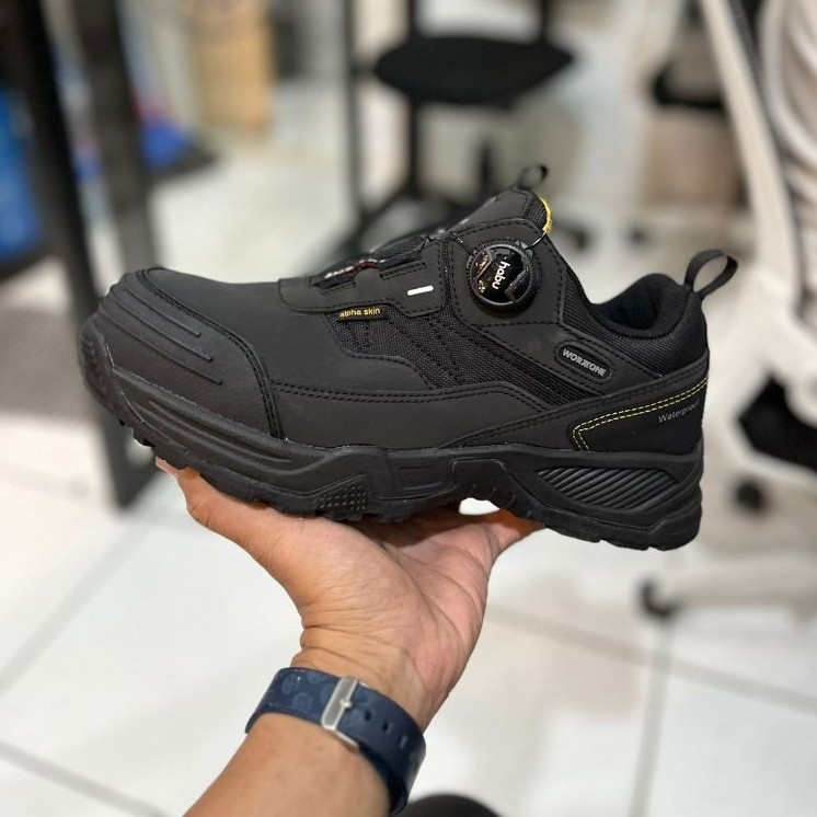 Sepatu Safety Pria - Worx One 102 Boa  Black / Sepatu Safety Sport - Worx One 102 Black
