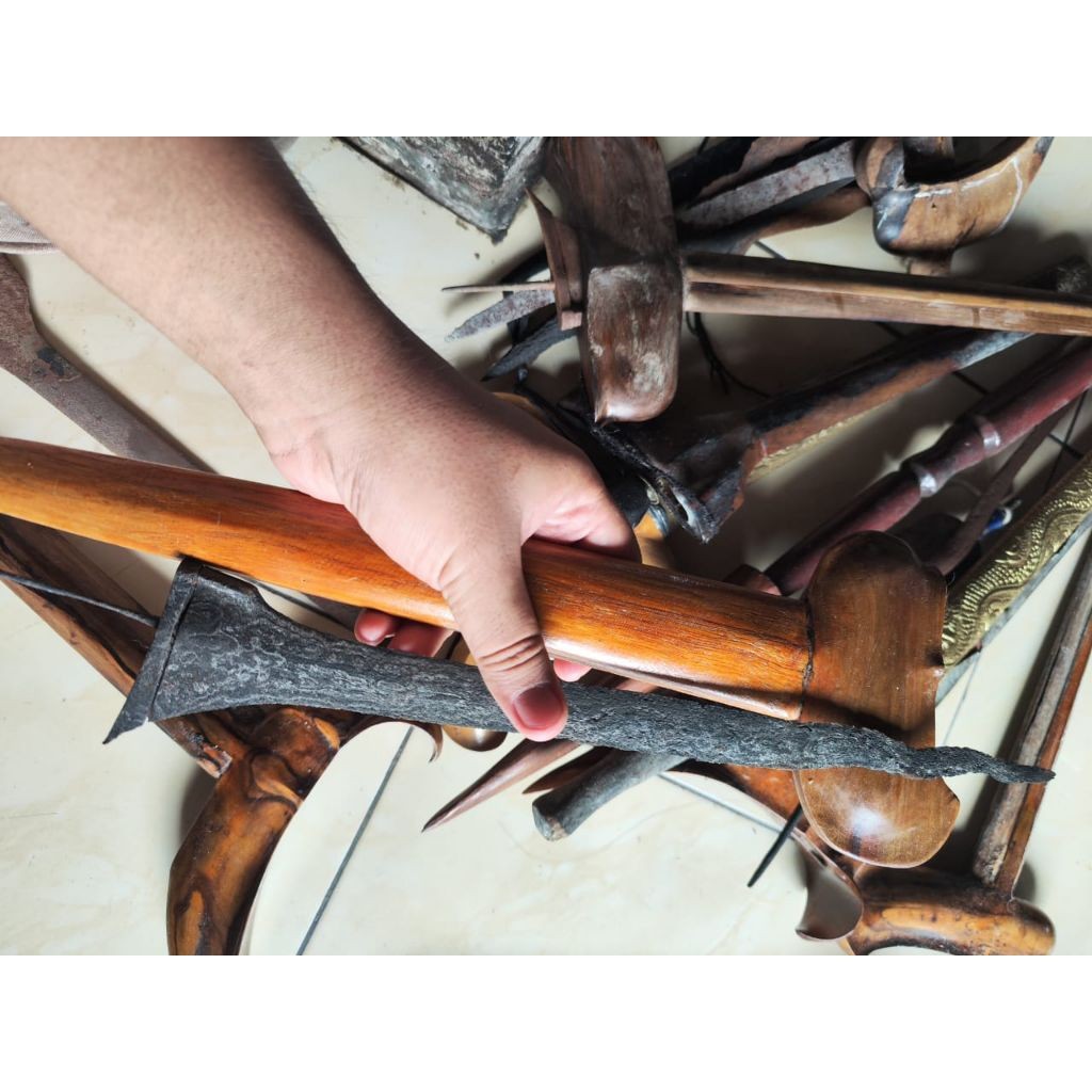 Keris Lurus Sepuh Kuno Tilam Upih Asli Tua Original Bawaan Dusun Warangka Gayaman Solo