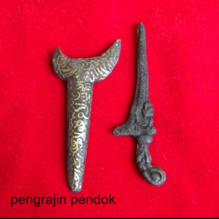Keris Naga Nogo Kecil Warangka Ladrang Antik paling mewah