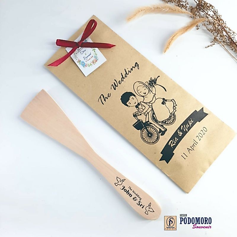 Souvenir pernikahan susruk sepatula kayu centong