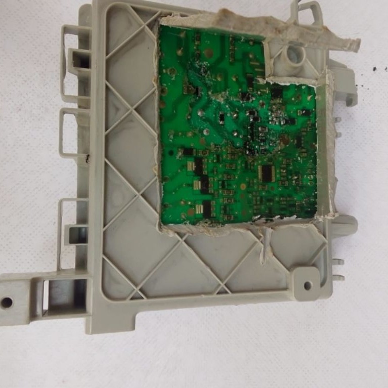 MODUL PSU MESIN CUCI AQUA FRONT LOADING FQW-700829QD (ORIGINAL COPOTAN)KONSISI BAIK
MODUL DIBELEK /D