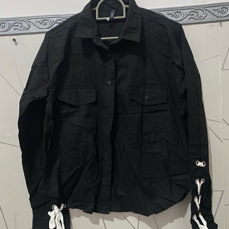 Kemeja Hitam Katun Polos Colorbox