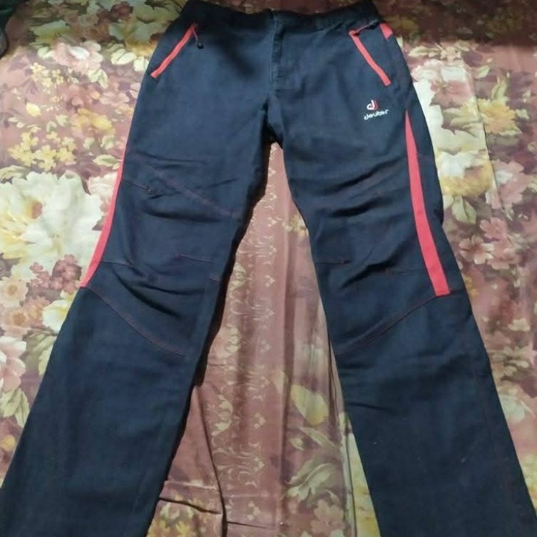 Celana Outdoor Deuter