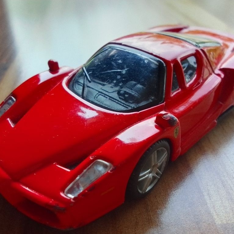 Bburago Diecast Enzo Ferrari 1/64 loose