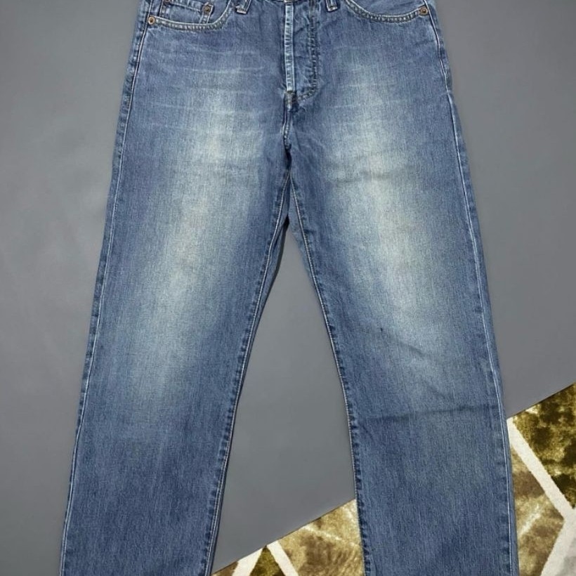 levis 501 bekas