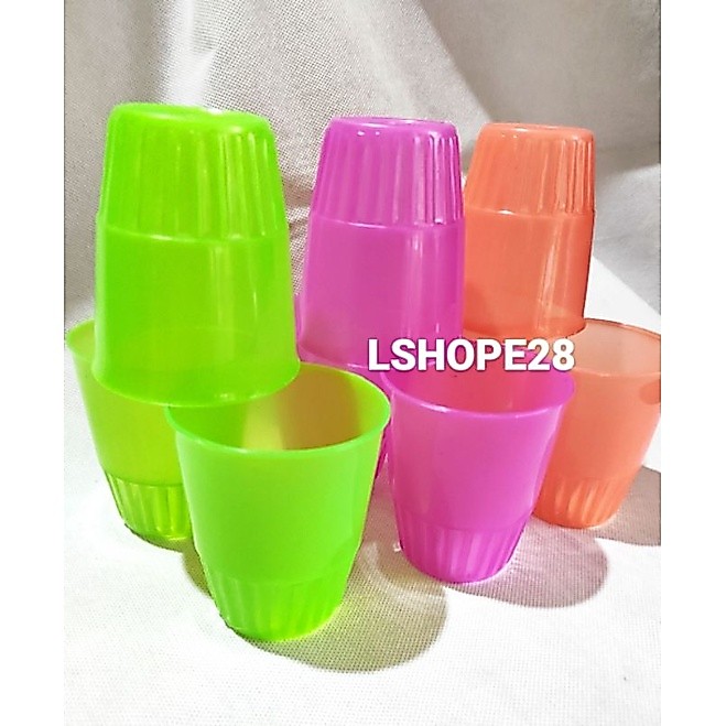 Gelas plastik warna warni / gelas plastik warna 200ml / gelas plastik 200 ml.