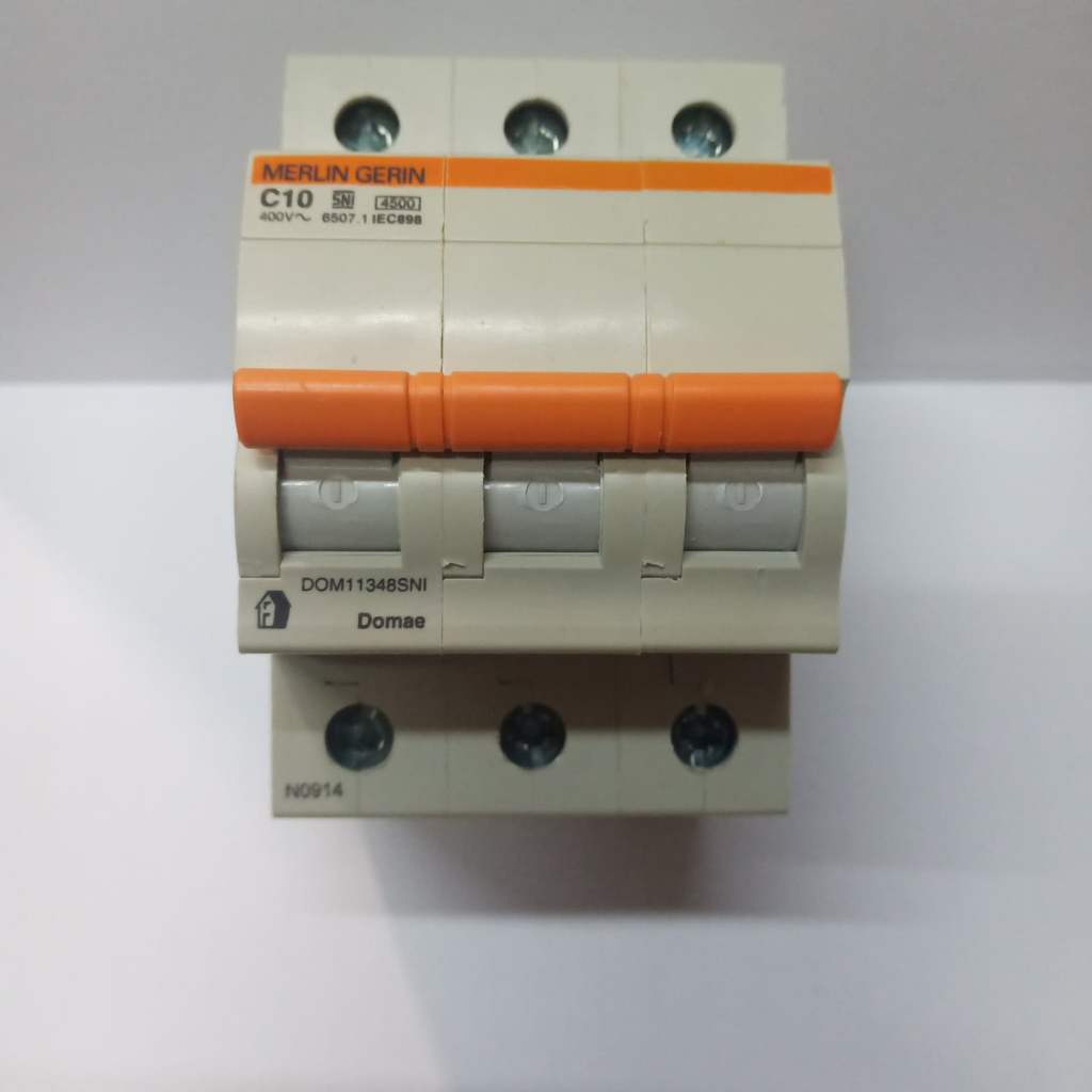 MCB Merlin Gerin domae 3phase 10 Ampere