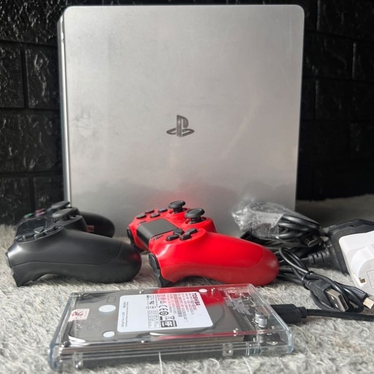 PS4 SLIM HEN 6.72 TOTAL 1TB