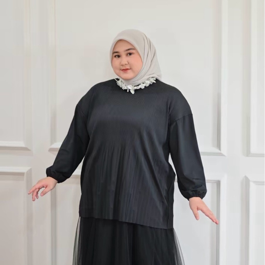Semi Blouse Hitam Plisket Wanita Hijab Friendly Formal