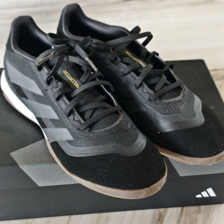 original ADIDAS predator lightstrike sepatu futsal shoes