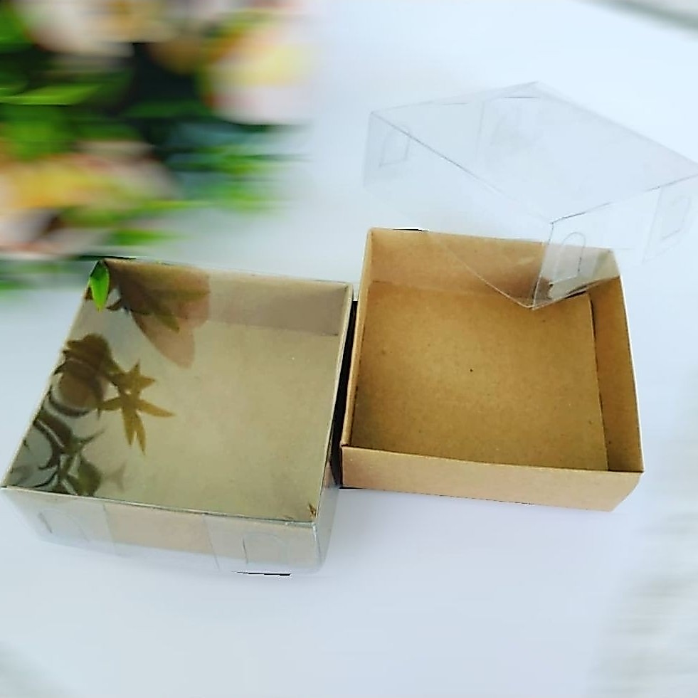 box kotak tutup mika /box kemasan bros/sovenir