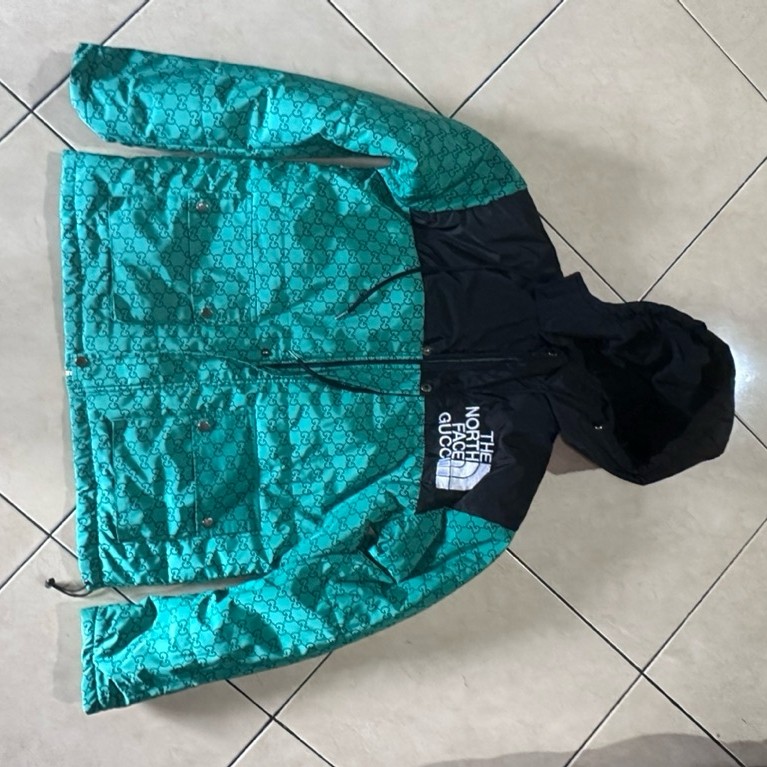 TNF x gucci puffer no minus size L
