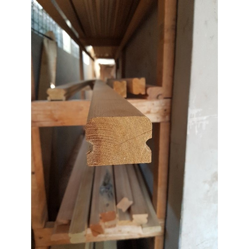 pegaangan / reling kayu NR33