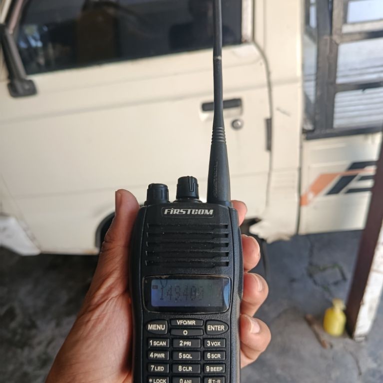 HT Handy Talky Firstcom FC135 second siap pakai normal