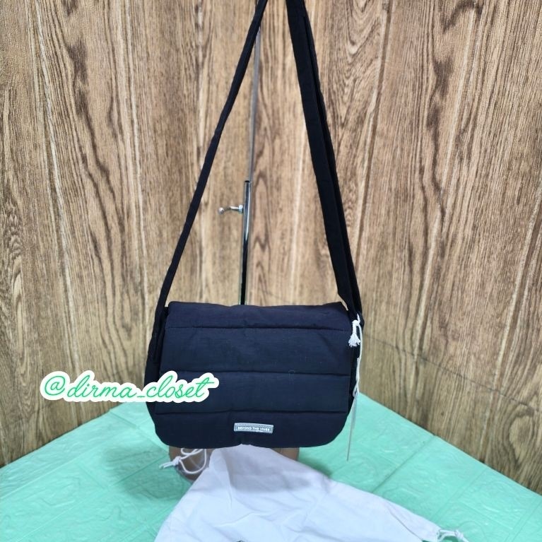 NEW - Original Beyond The Vines Poofy Bag "Black" / Tas BTV Poofy Bag "Hitam"