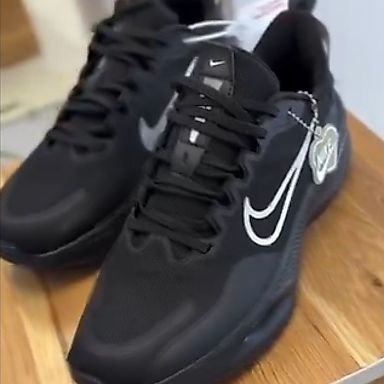 NIKE ZOOM X