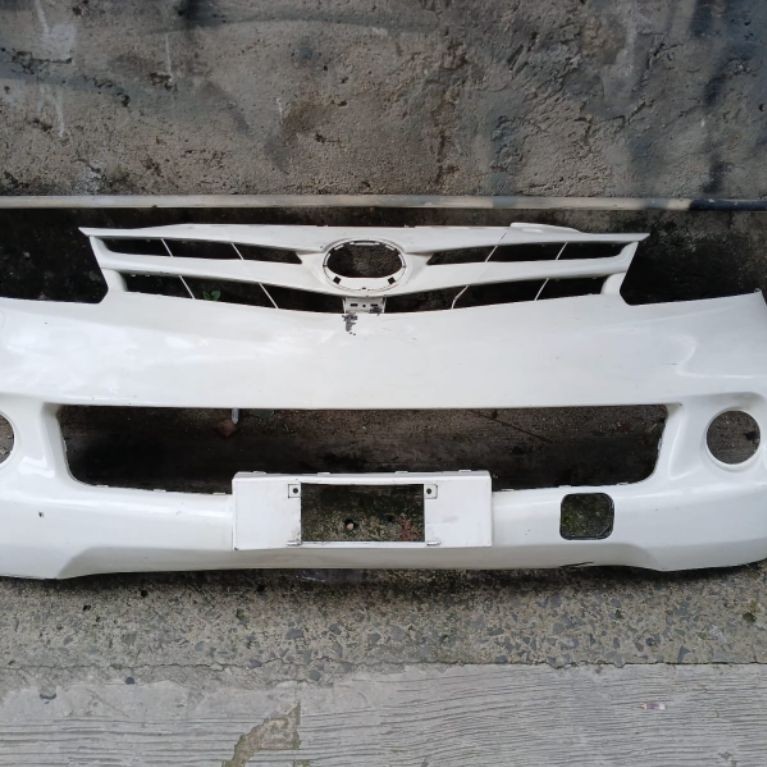 bumper bemper depan avanza 2013