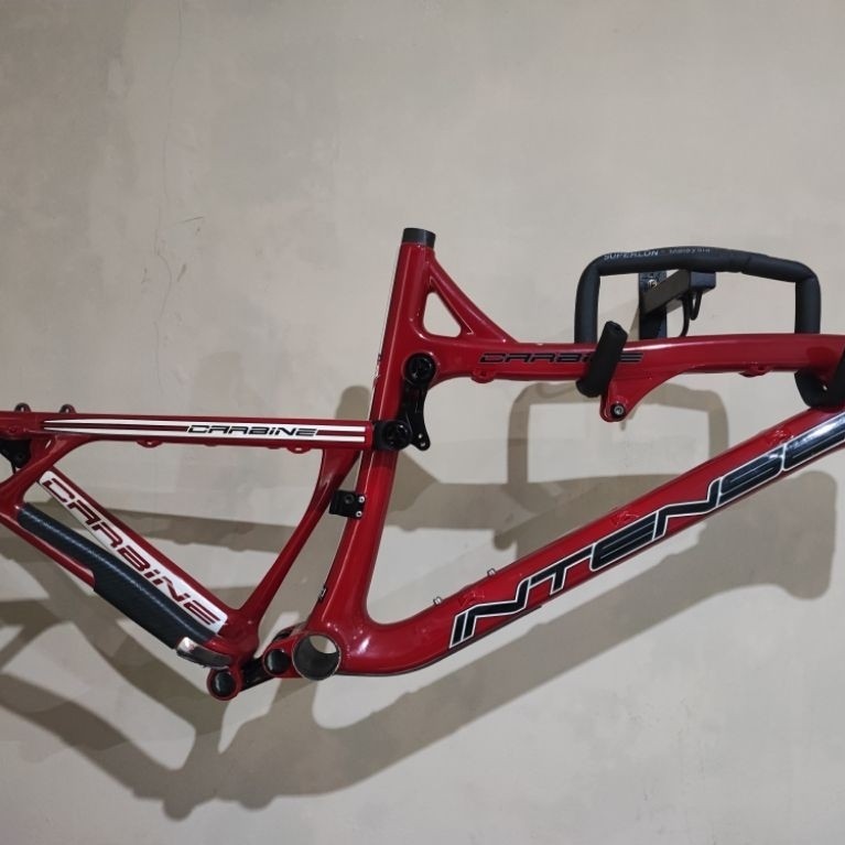Frame sepeda MTB INTENSE CARBINE Carbon 27.5 Size M tanpa RS (Hanya frame saja) ,kondisi mulus