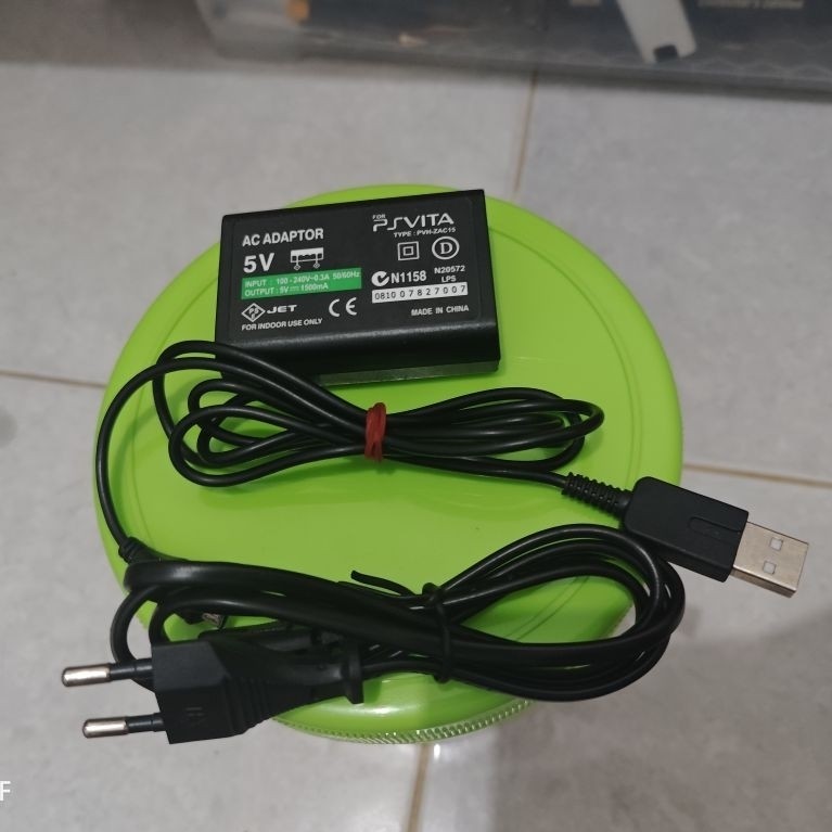 Charger PSVita slim