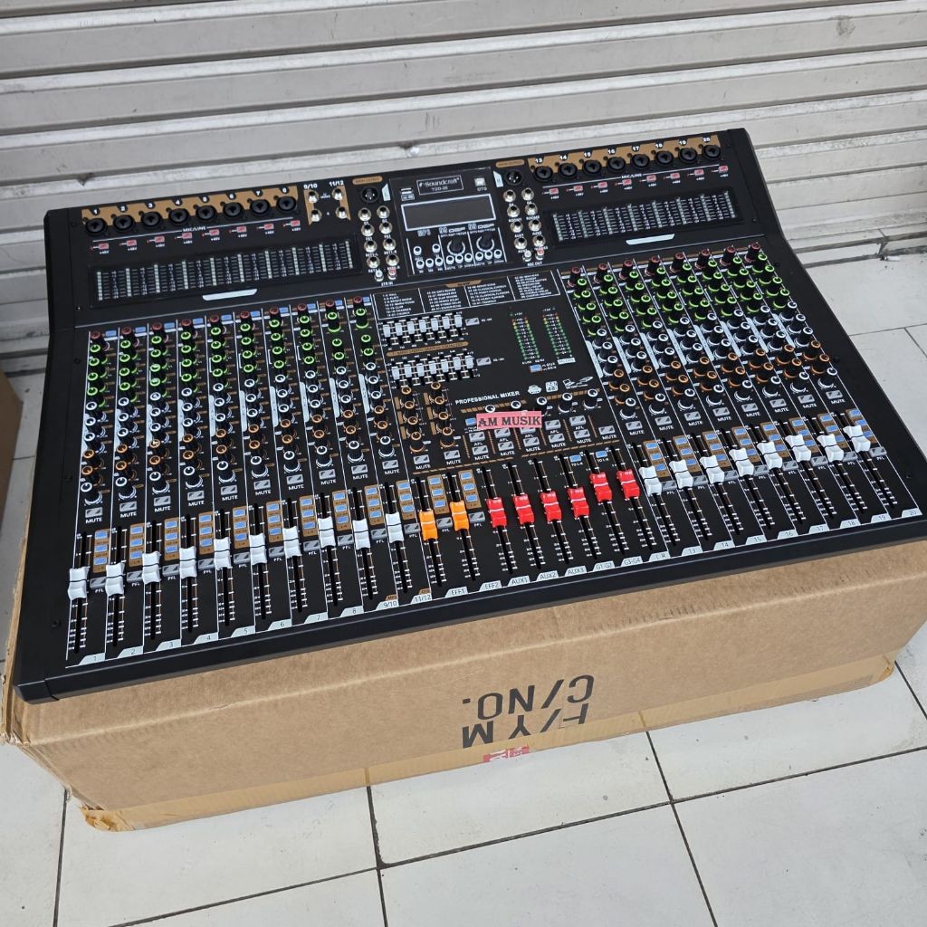 MIXER AUDIO  SOUNDCRAFT TGD20 MIXER 20 CHANNEL TGD20