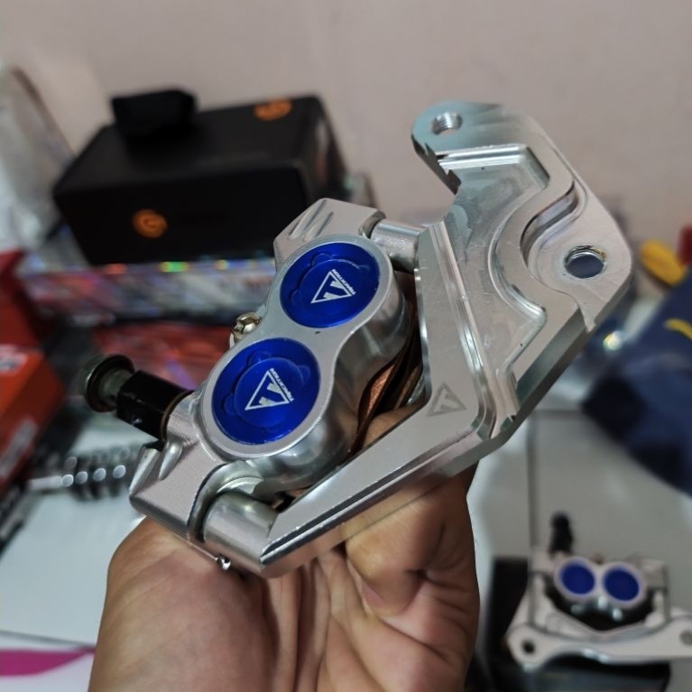kaliper tracktion nmax new