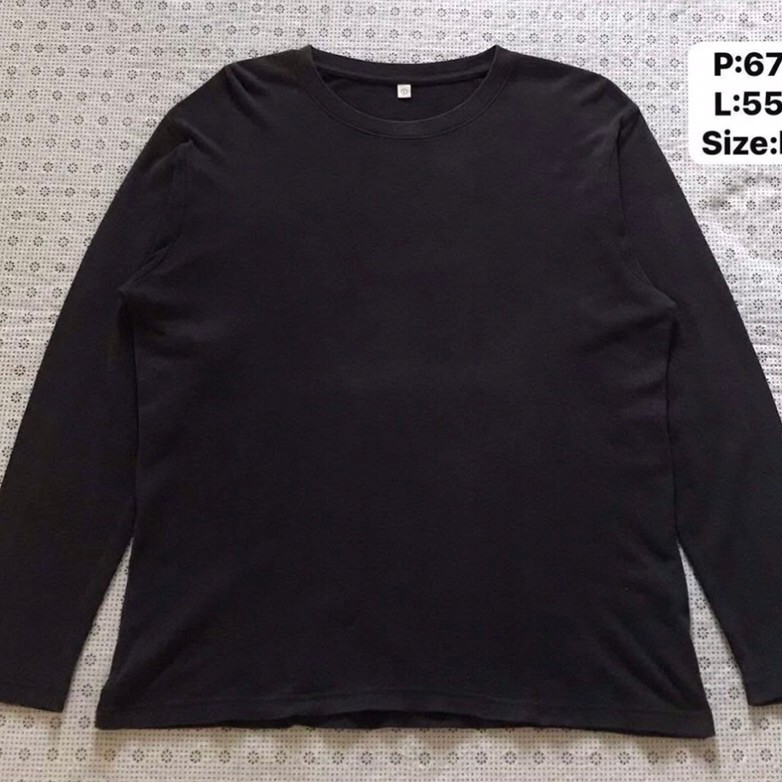 Kaos Uniqlo Pria