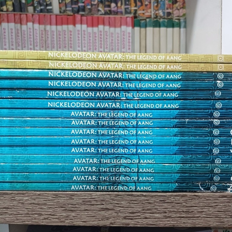Komik Avatar 15 buku
