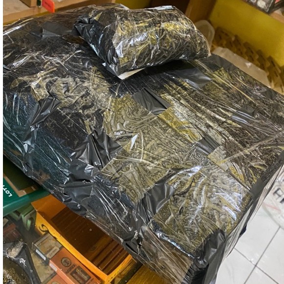 Pesanan 1/2kg 2 ,klik 12 , kertas 1 iket