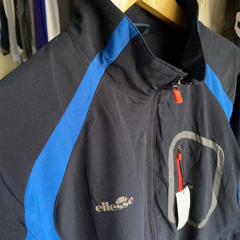 Jaket Outdoor Waterproof Ellesse Size M