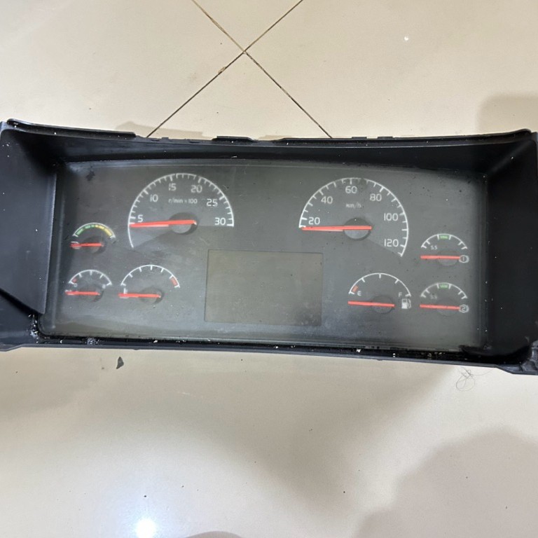 Speedometer spido spidometer kilometer truk truck Volvo FM 9 Volvo FM 12 original