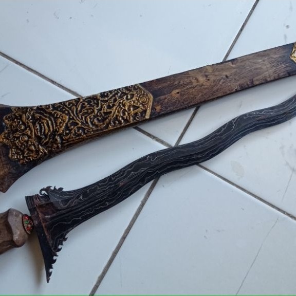 keris Bali pamor kulit semangka panjang bilah