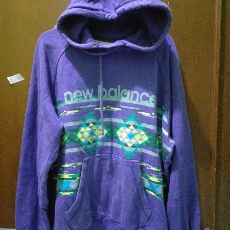 HOODIE SECOND BRAND NEW BALANCE NO MINUS NYAMAN PAKAI PRIA & WANITA, SIZE M FIT L XL, BOXY