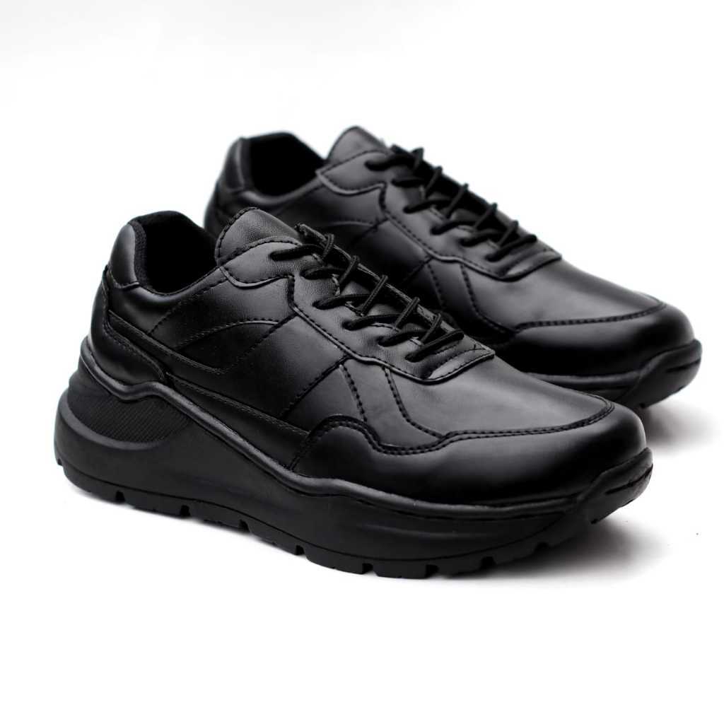 TARASARE - Sepatu Pria Sneakers Full Black Ukuran Besar