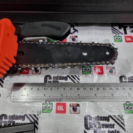 tokobryani Chainsaw Gergaji Potong Rantai Cordless Baterai Chainsaw Mini Cordless
