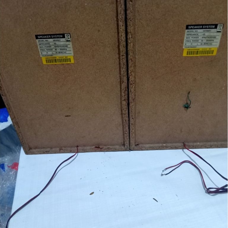 speaker pasif LG sepasang