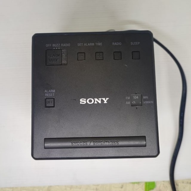 Sony Alarm Clock Radio FM AM Jam Meja Digital
