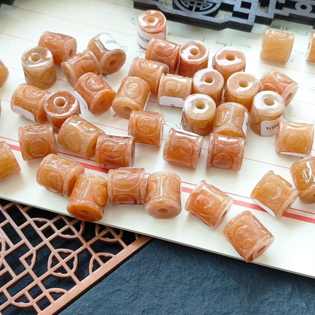Jadeite barang lilin halus air es pelembab batu giok merah diukir manik-manik ember manik-manik