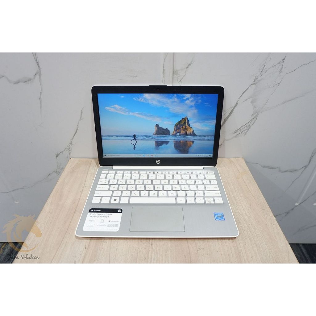 HP stream 11-ak0035nr Intel Celeron N4020 Ram 4Gb Emmc 32Gb