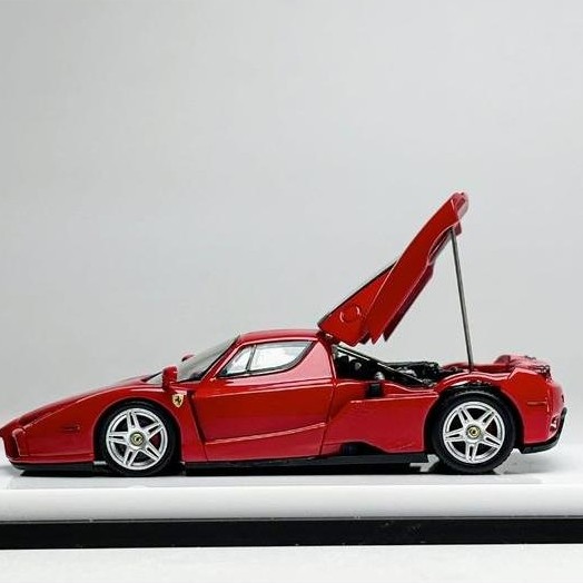 King Model 1/64 Ferrari Enzo Red - Stance Hunters SH 1/64 Novitec Ferraro SF90 - Mortal 1/64 Mazda