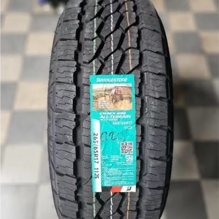 Bridgestone Dueler AT002 265/65 R17 Ban Mobil Fortuner Pajero