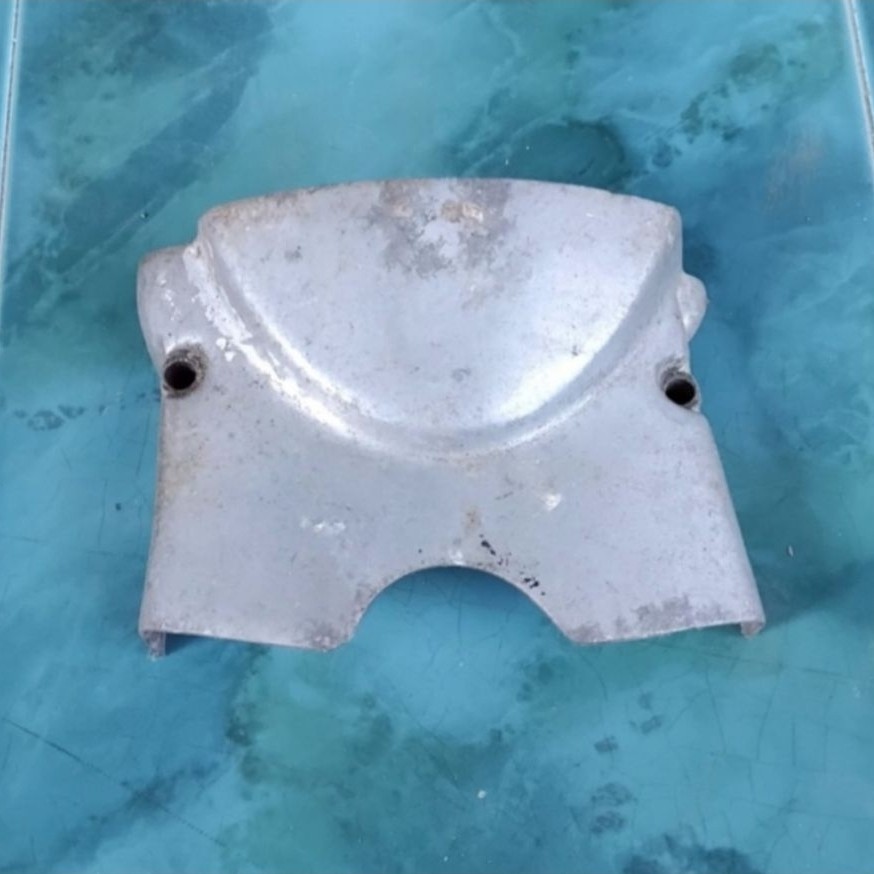 Tutup gear depan suzuki a100 tua cover gear depan suzuki a100 jadul a1-a8 tutup gear rantai depan su
