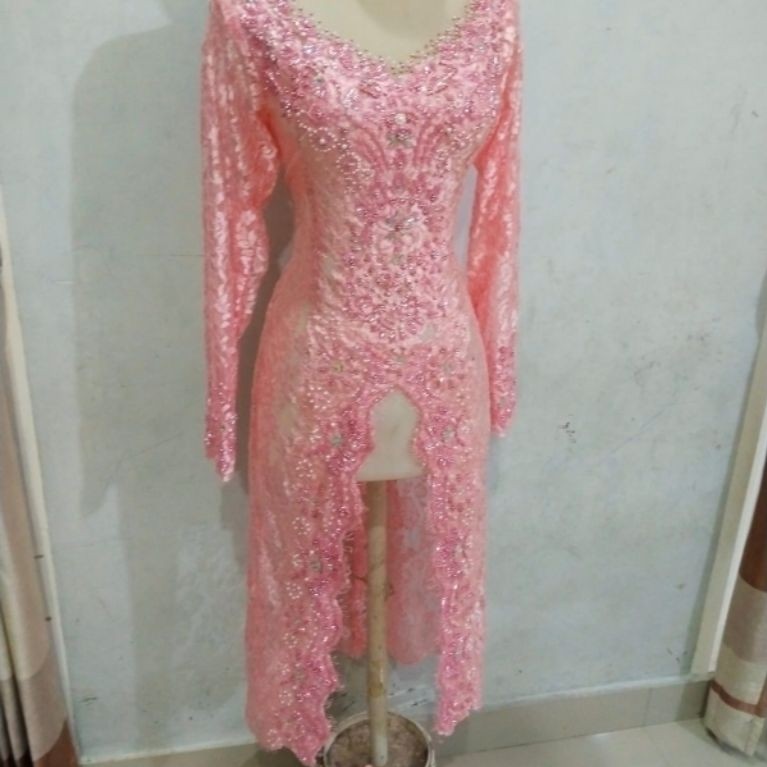 kebaya pengantin Batak tradisional