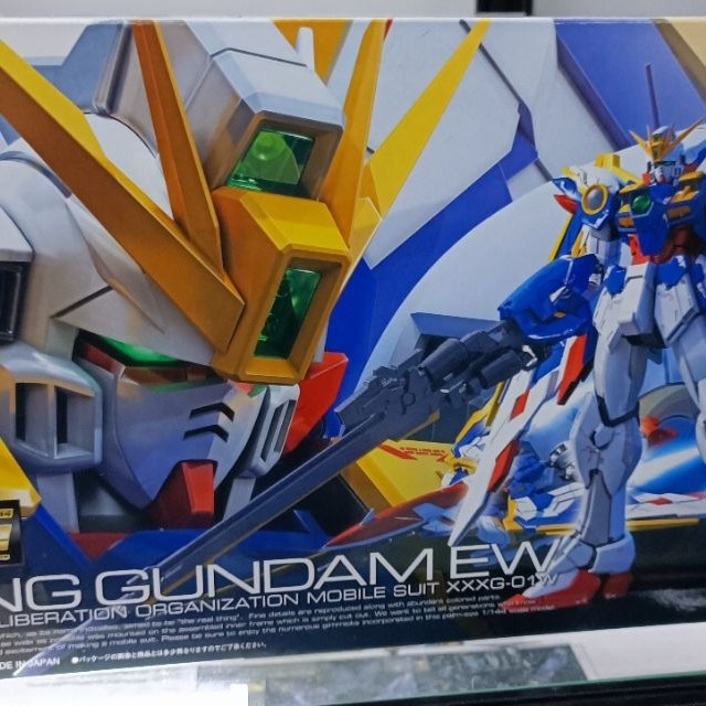 RG Wing Gundam EW Bandai