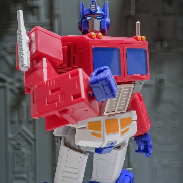SS86 Optimus Prime MD005