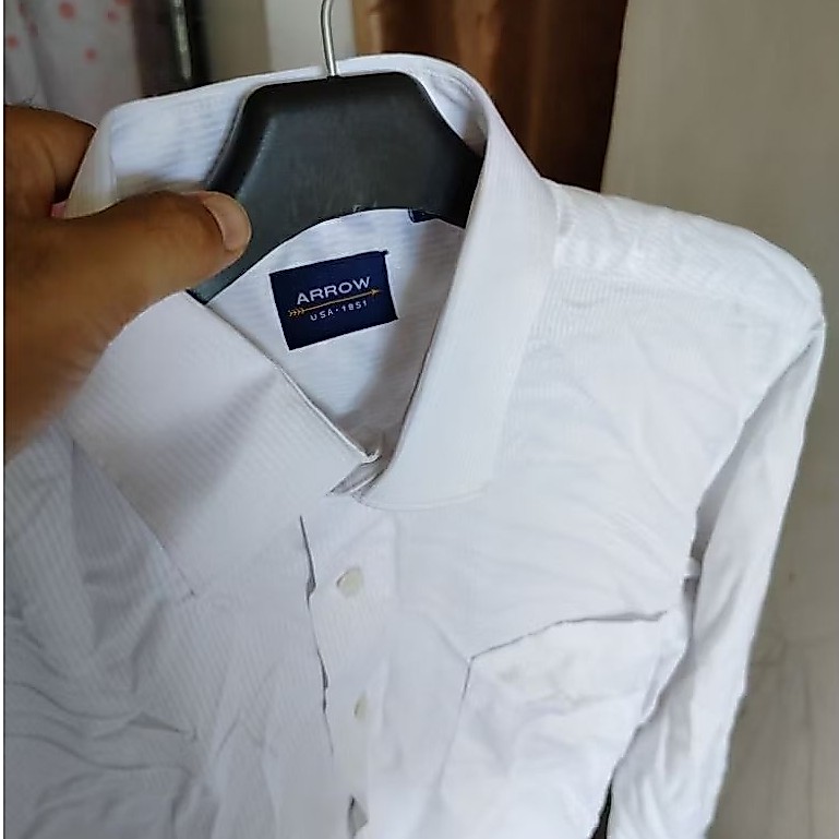 kemeja pria SIZE L Arrow putih