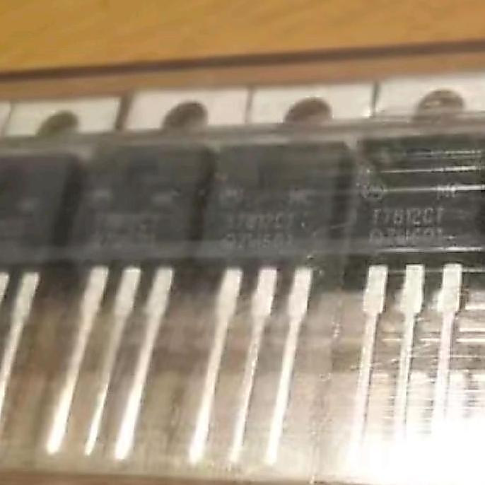 IC REGULATOR 7812 MC7812 MC 7812 & 7912 MC7912 MC 7912 ON MOTOROLA NOS BBM27