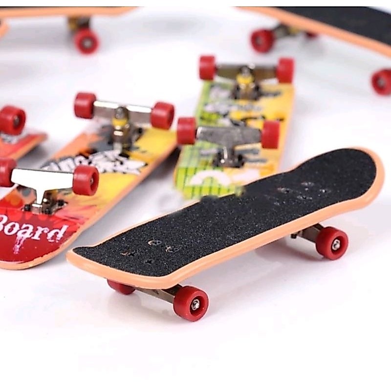 finger skateBoard/ mainan skate board mini RANDOM