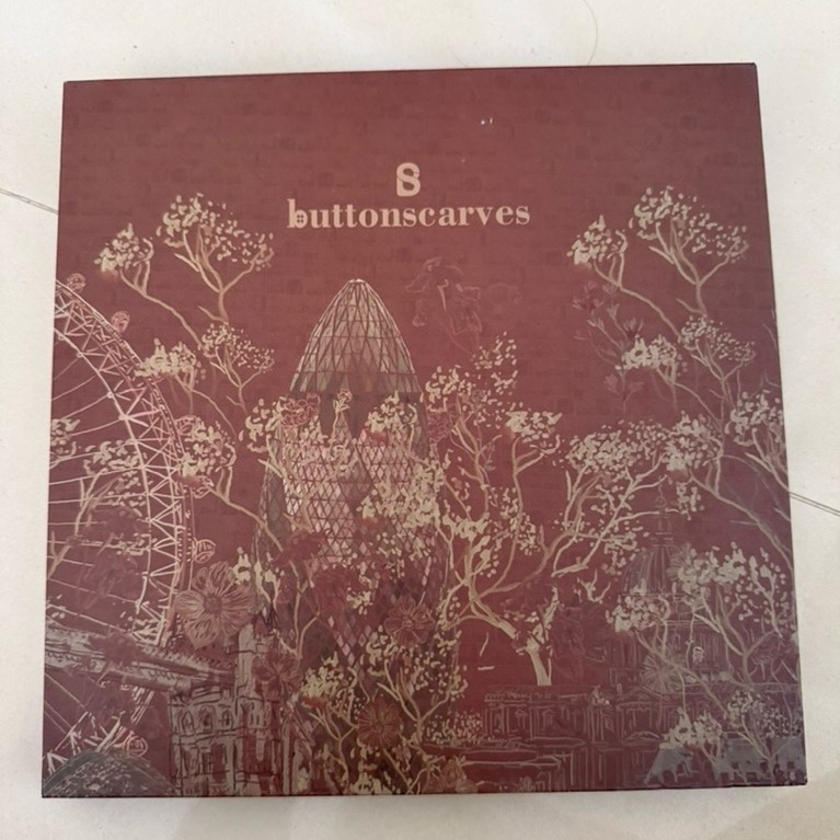 Buttonscarves NEW XL Syari Series British