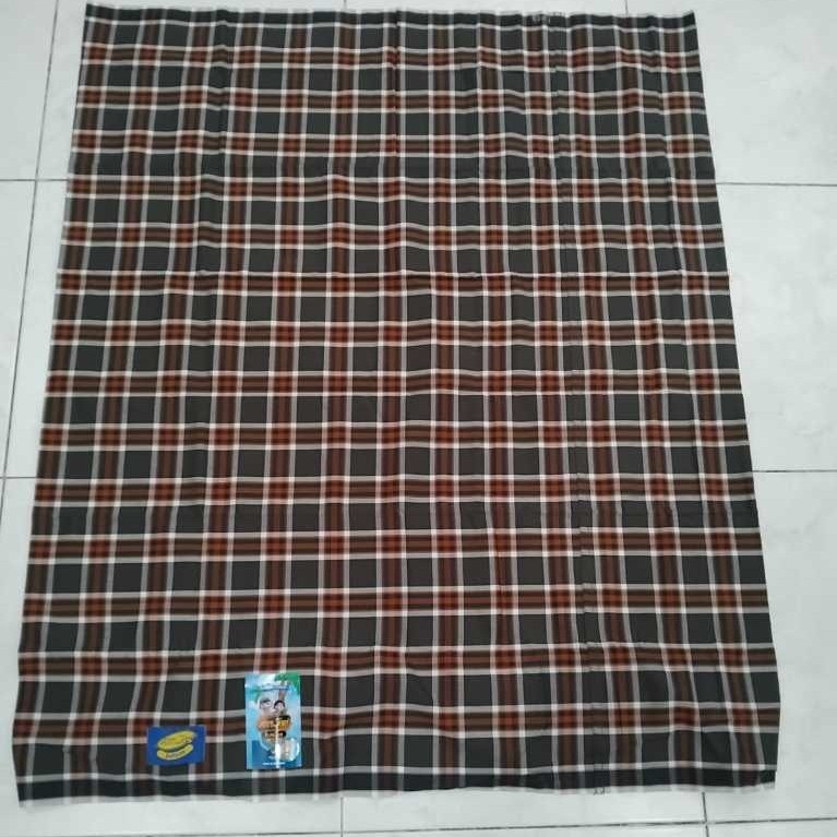 sarung atlas junior,sarung anak motif kotak